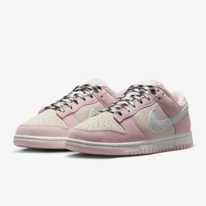 Nike Women's Dunk Low LX Pink Foam size 8 NEW